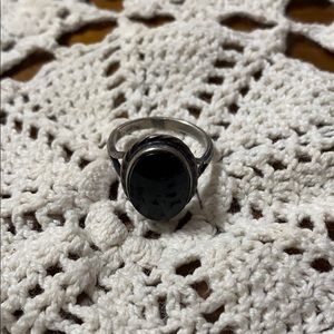 V i n t a g e • Onyx ring